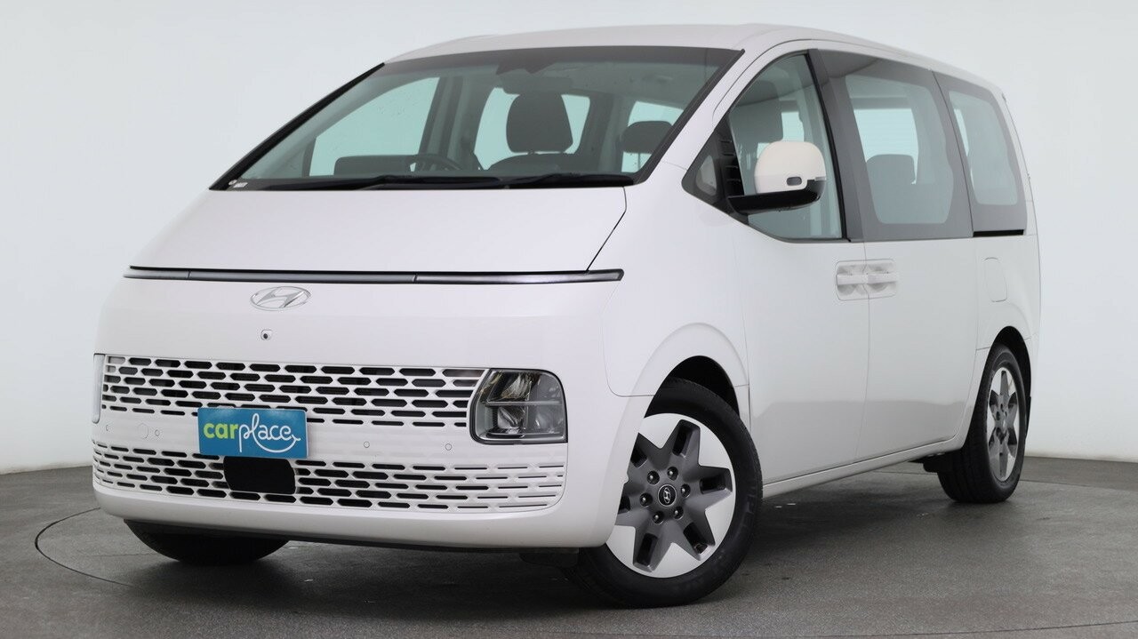 Hyundai Staria image 1