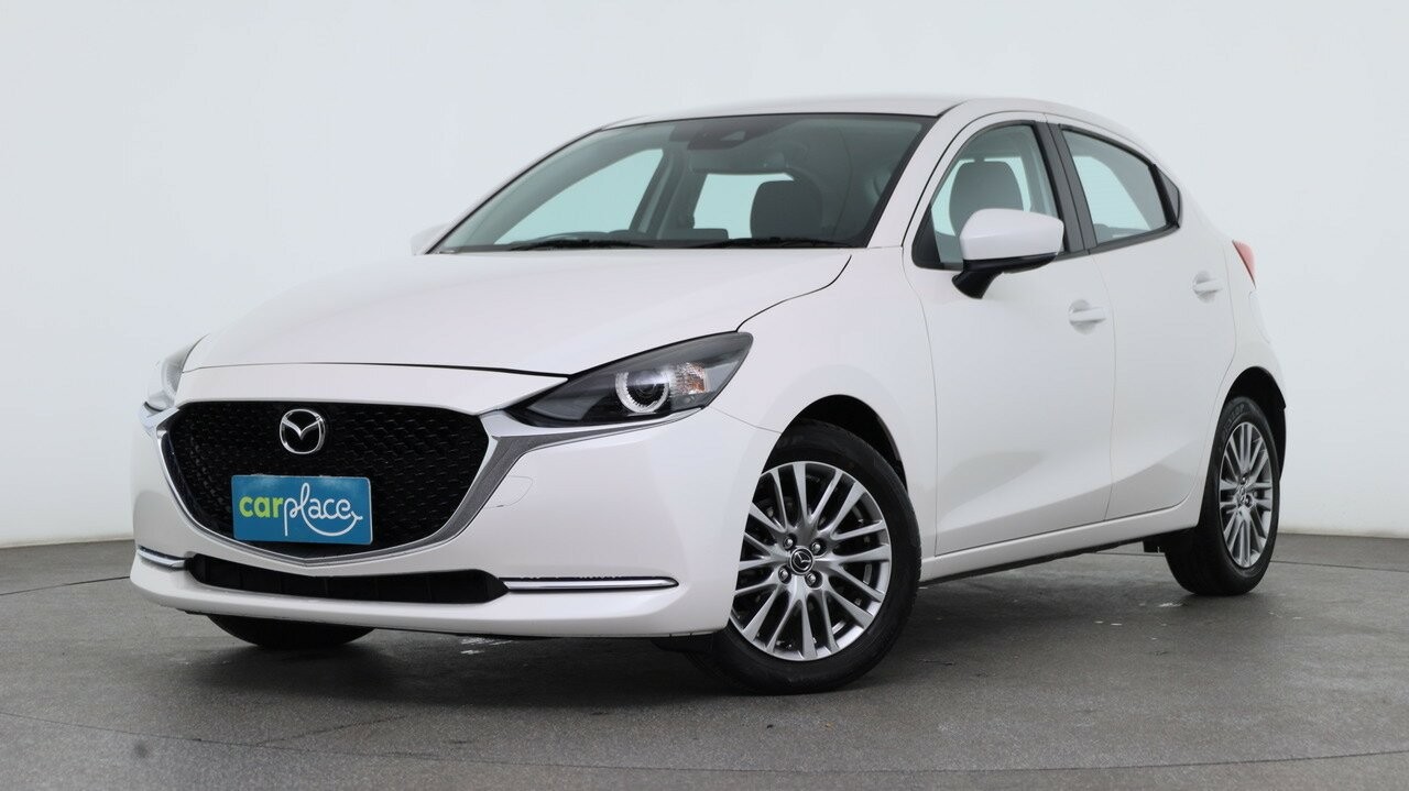 Mazda 2 image 1