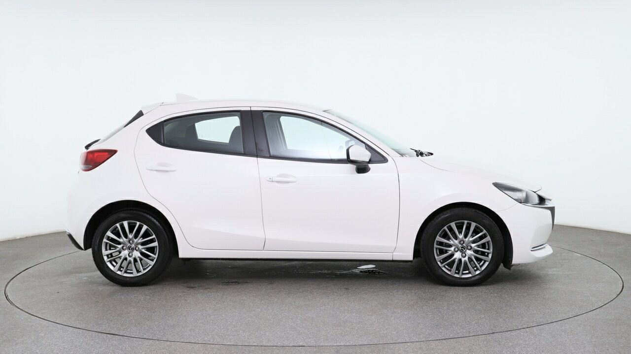 Mazda 2 image 3