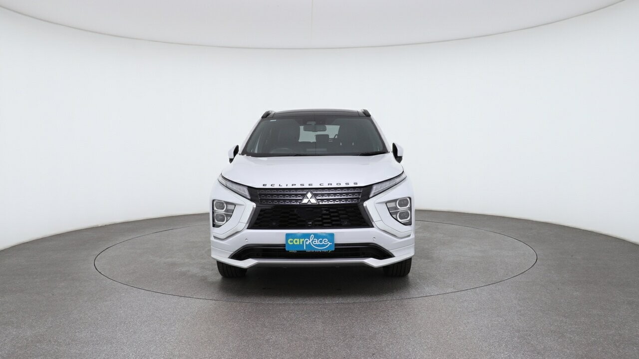 Mitsubishi Eclipse Cross image 2