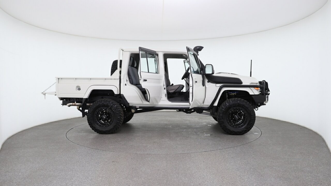 Toyota Landcruiser image 4