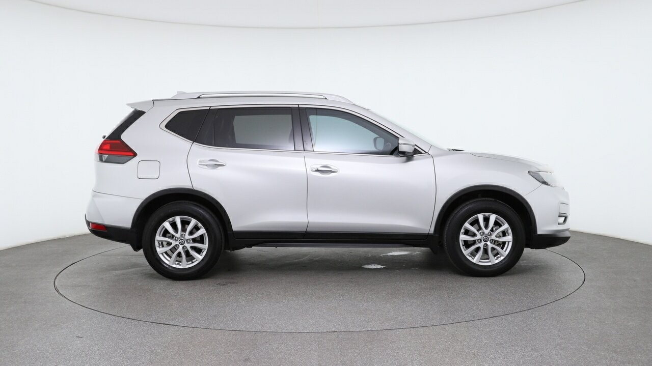 Nissan X-trail image 3