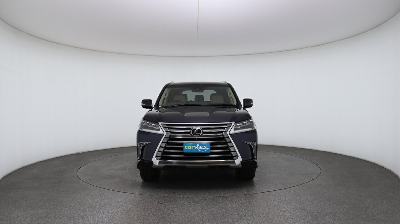 Lexus Lx image 3