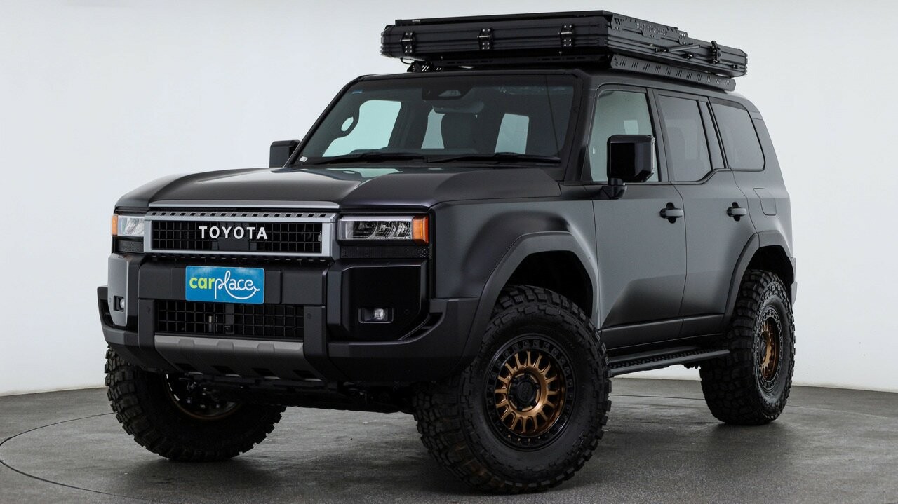 Toyota Landcruiser Prado image 2