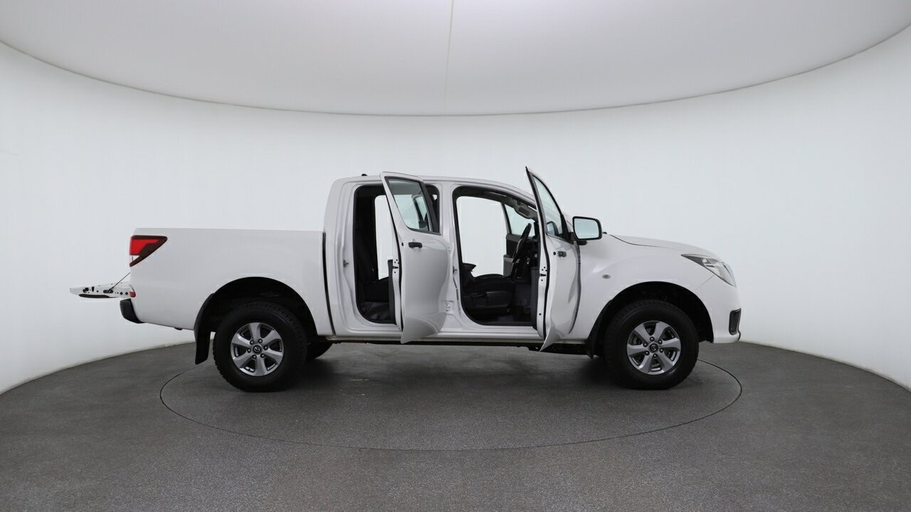 Mazda Bt-50 image 4