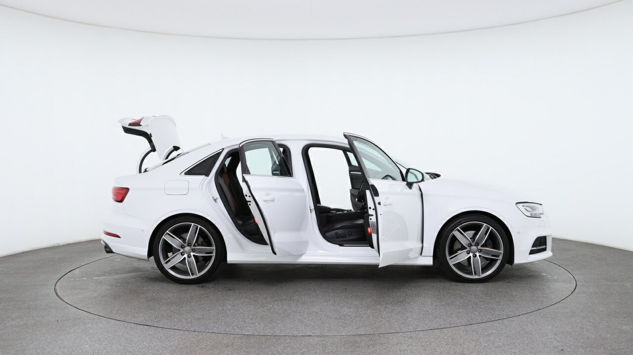 Audi S3 image 4