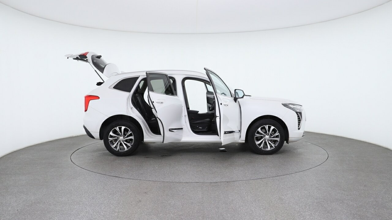 Haval Jolion image 3