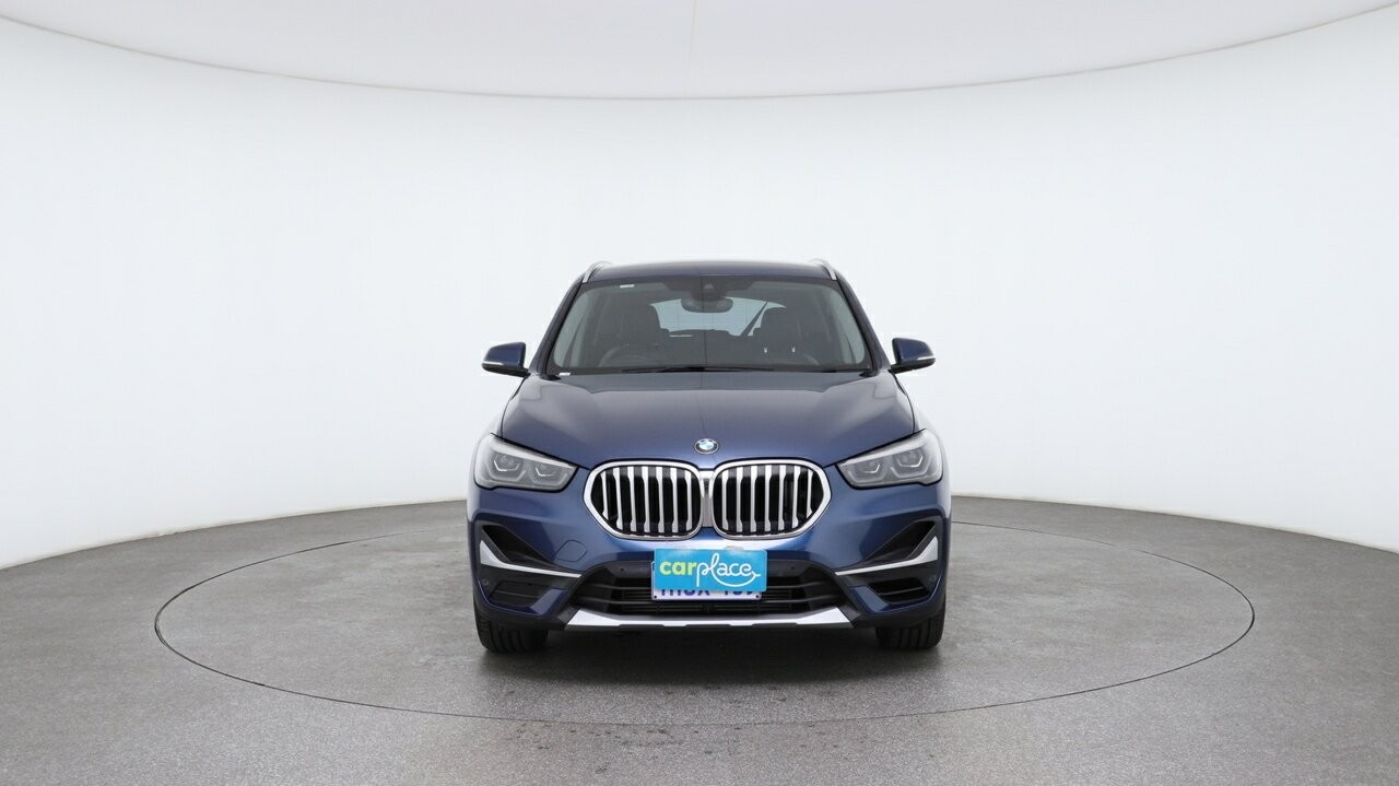 BMW X1 image 2