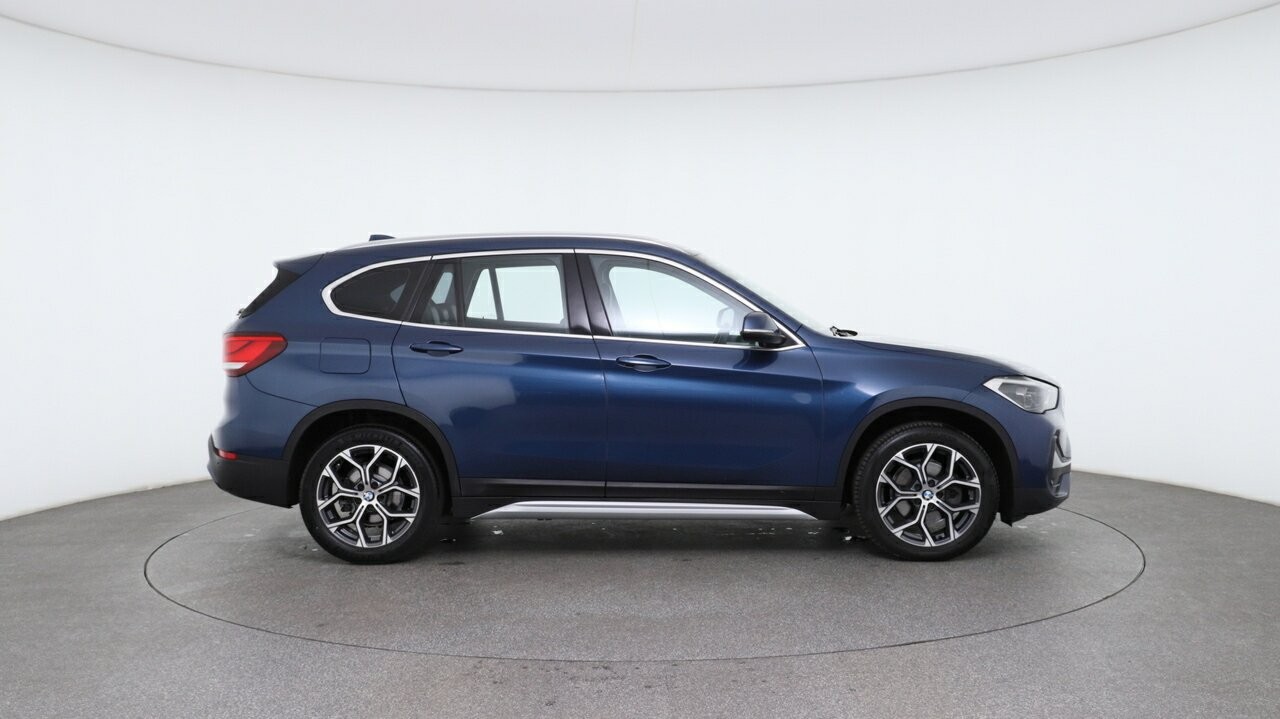 BMW X1 image 3