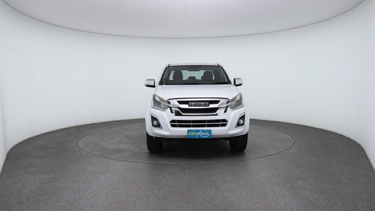 Isuzu D-max image 2