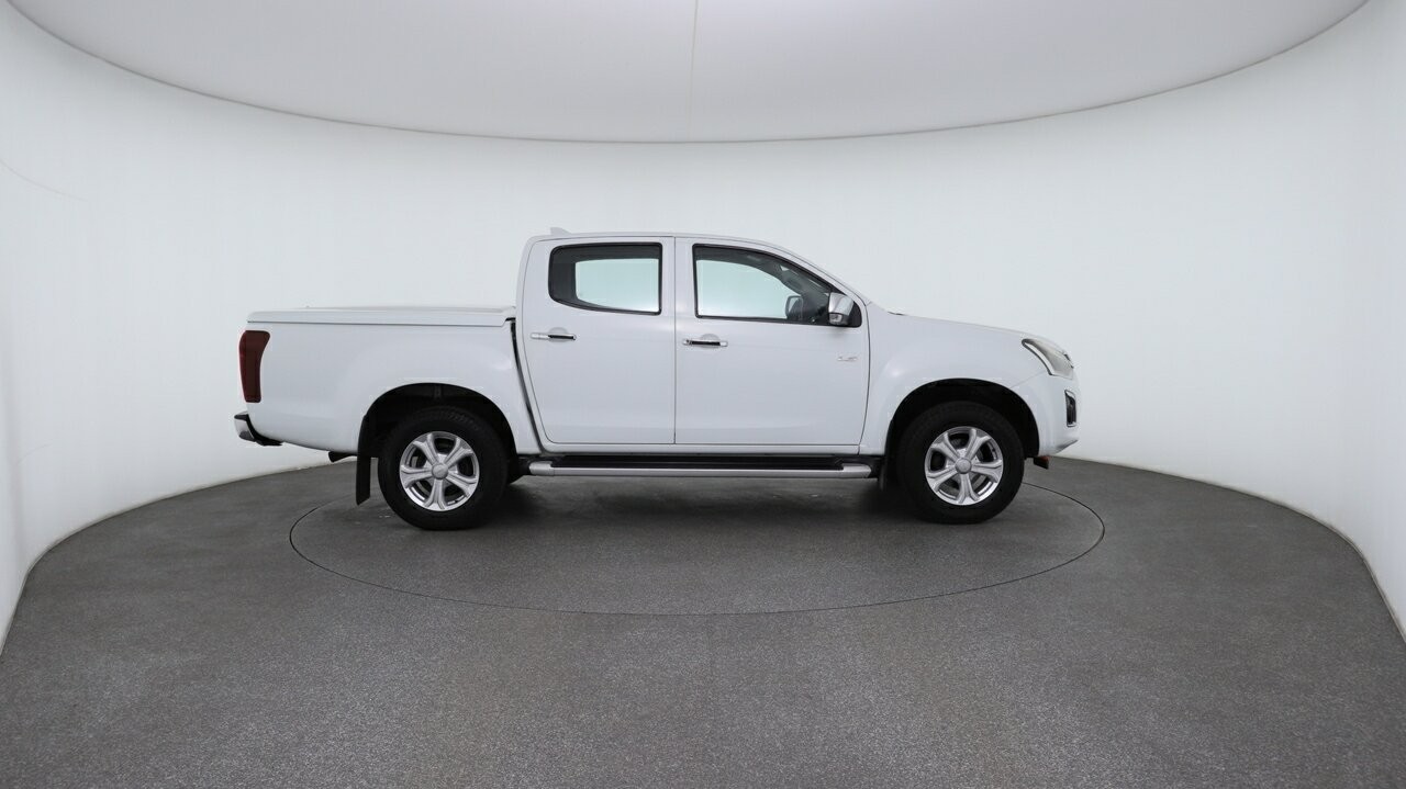 Isuzu D-max image 3