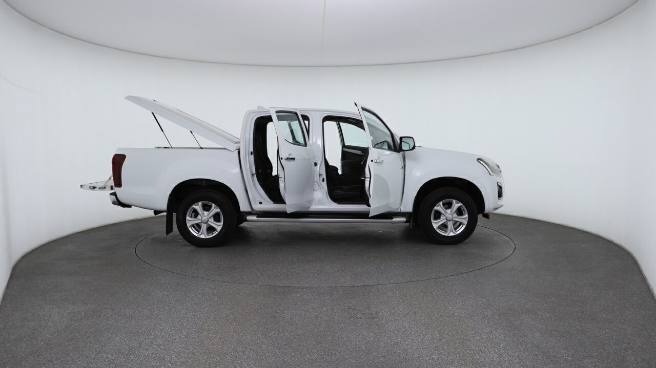 Isuzu D-max image 4