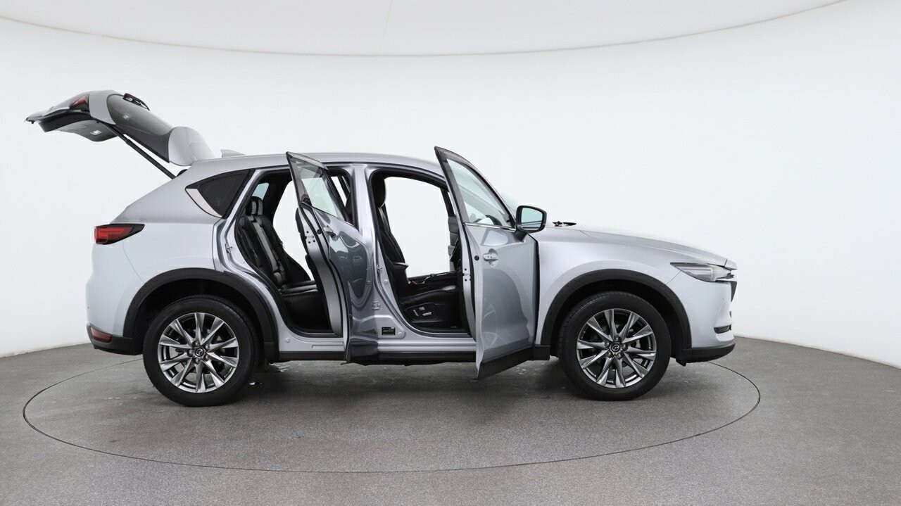 Mazda Cx-5 image 4