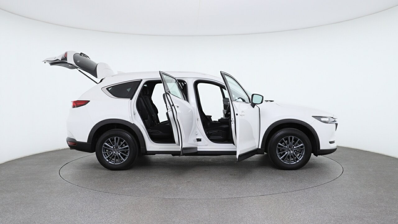 Mazda Cx-8 image 4
