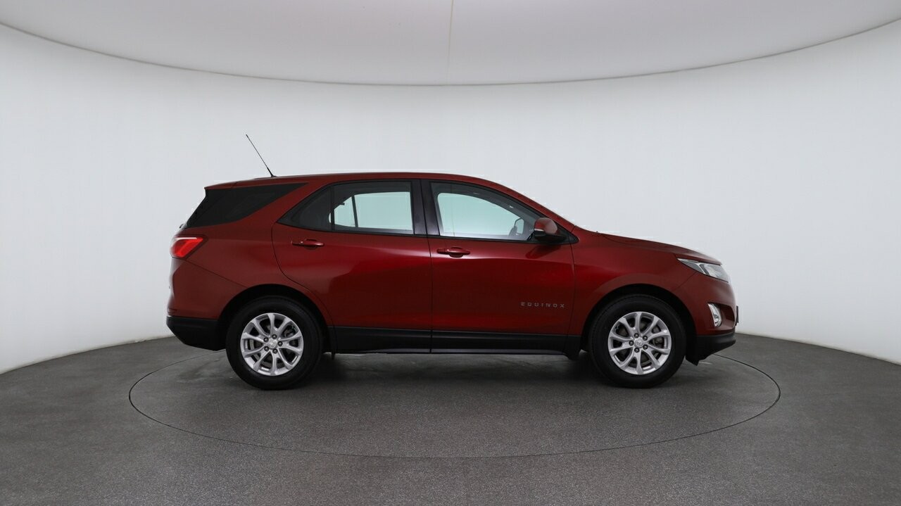 Holden Equinox image 3