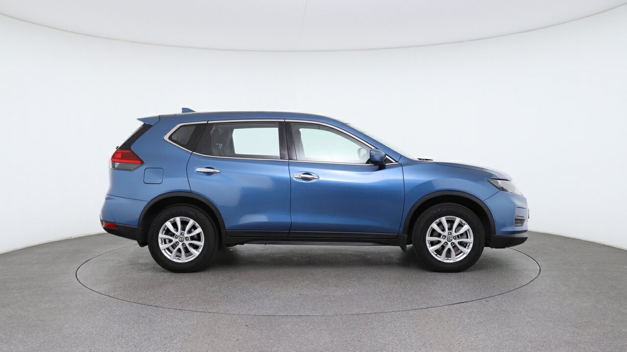 Nissan X-trail image 3