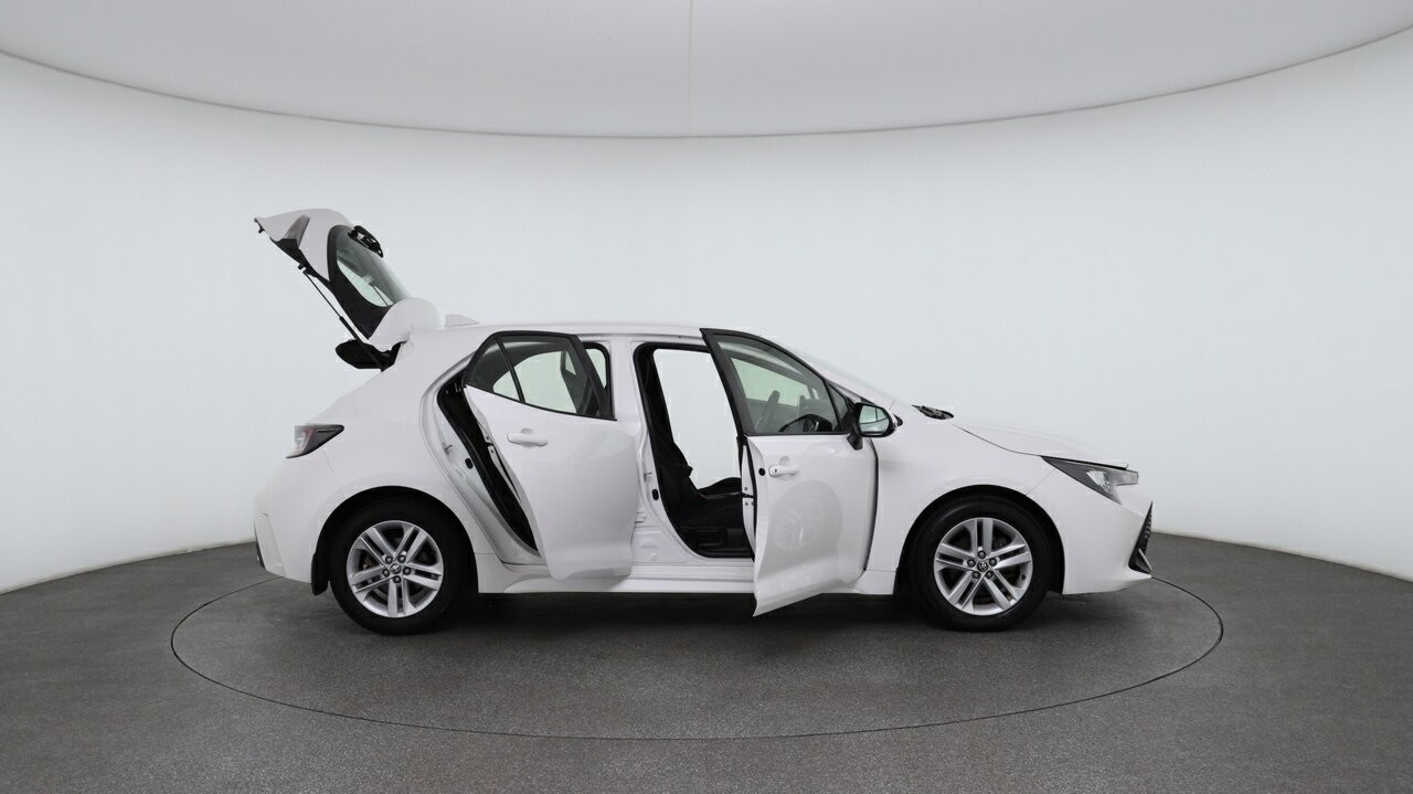 Toyota Corolla image 4