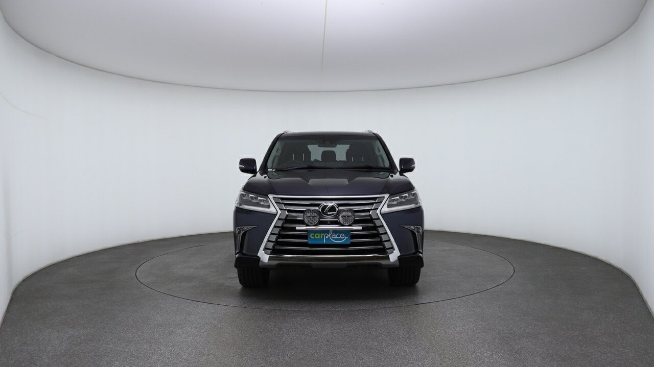 Lexus Lx image 2