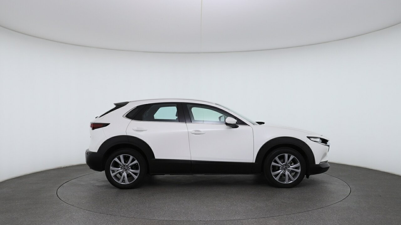 Mazda Cx-30 image 4