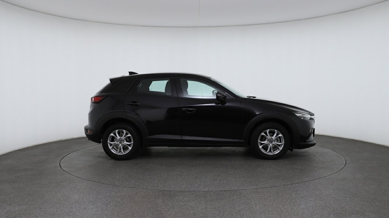 Mazda Cx-3 image 3