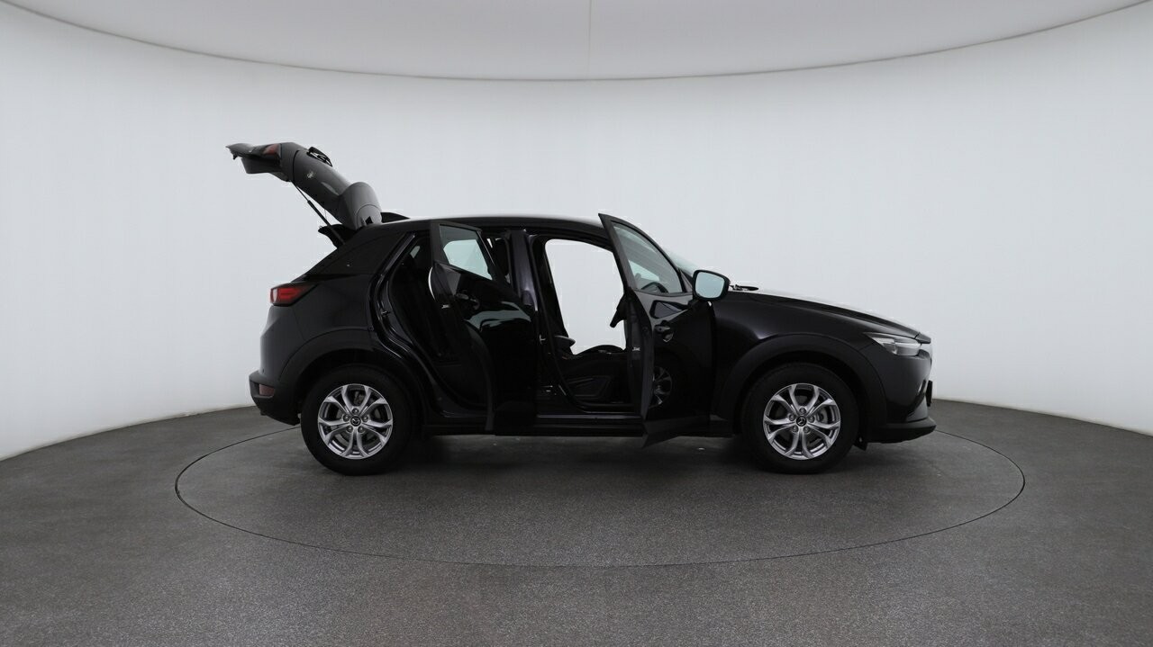 Mazda Cx-3 image 4