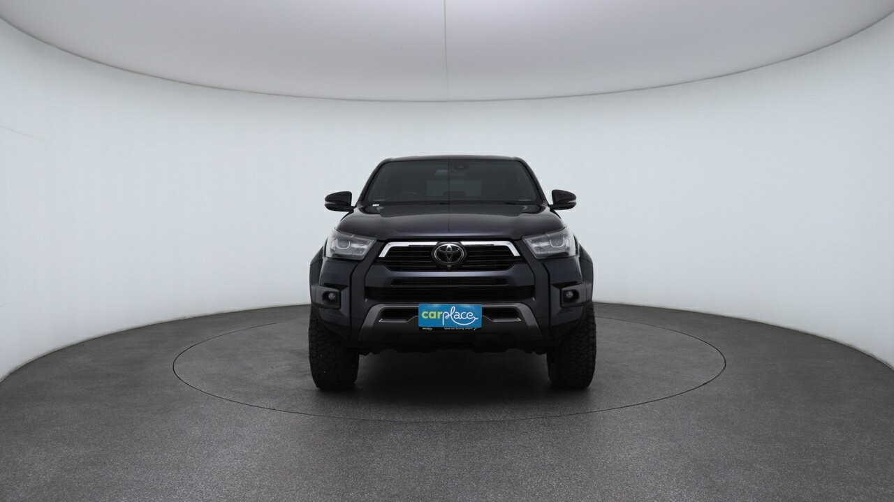 Toyota Hilux image 3