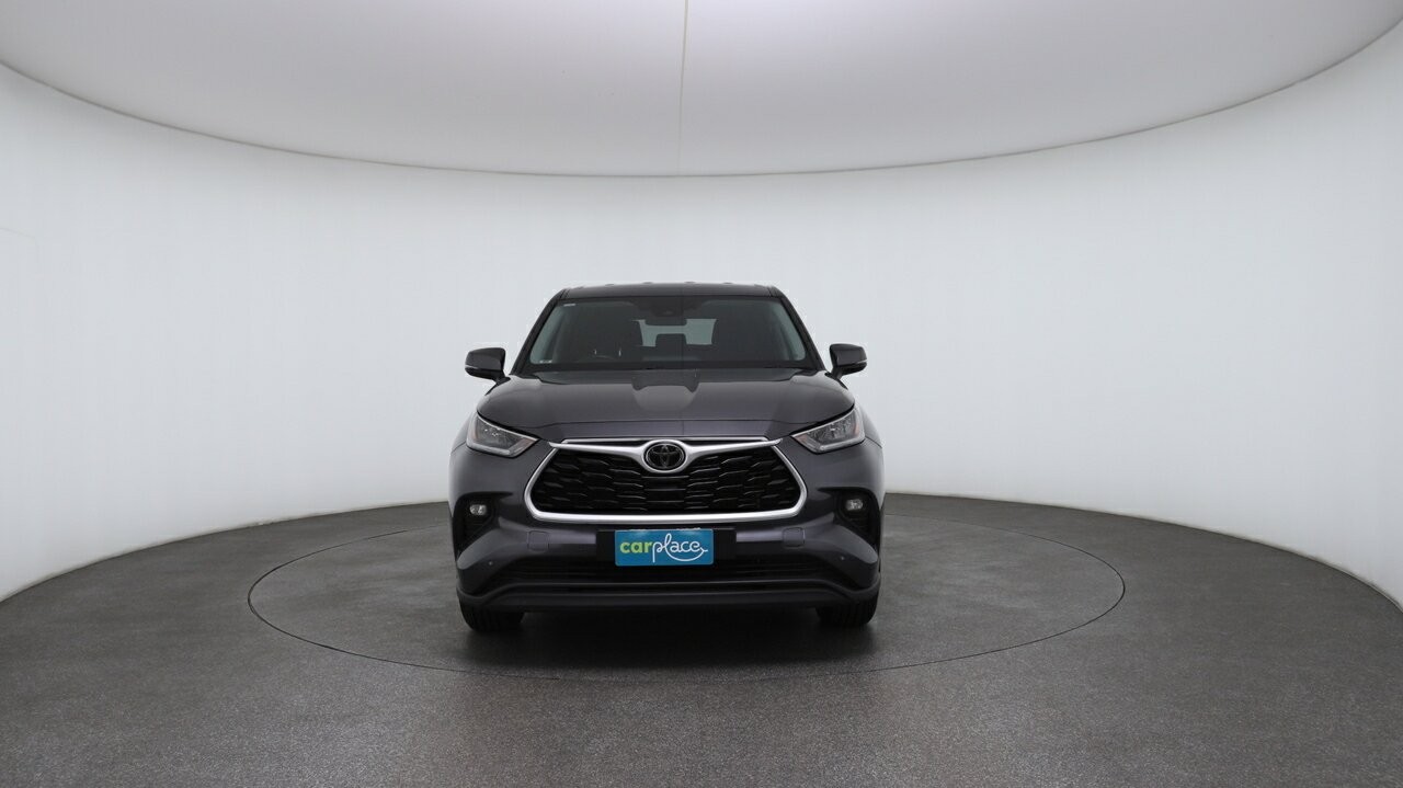 Toyota Kluger image 2
