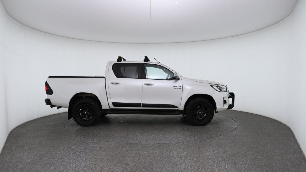Toyota Hilux image 3