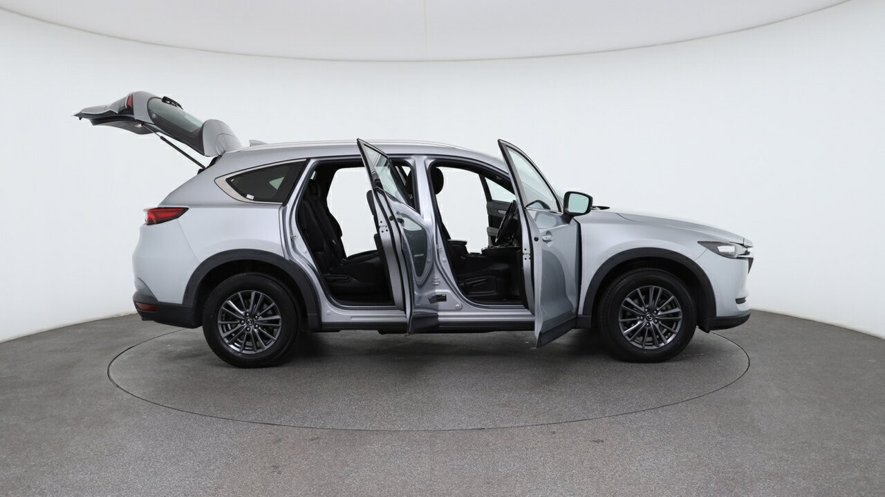 Mazda Cx-8 image 4