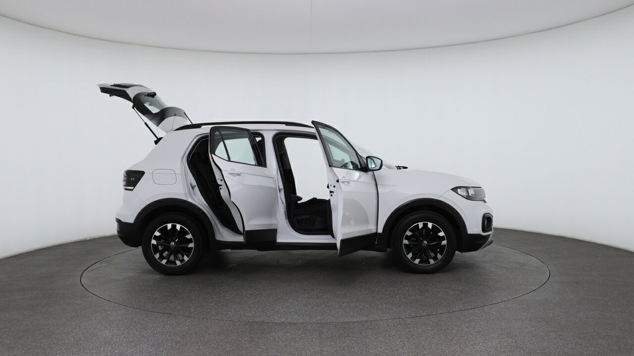Volkswagen T-cross image 4