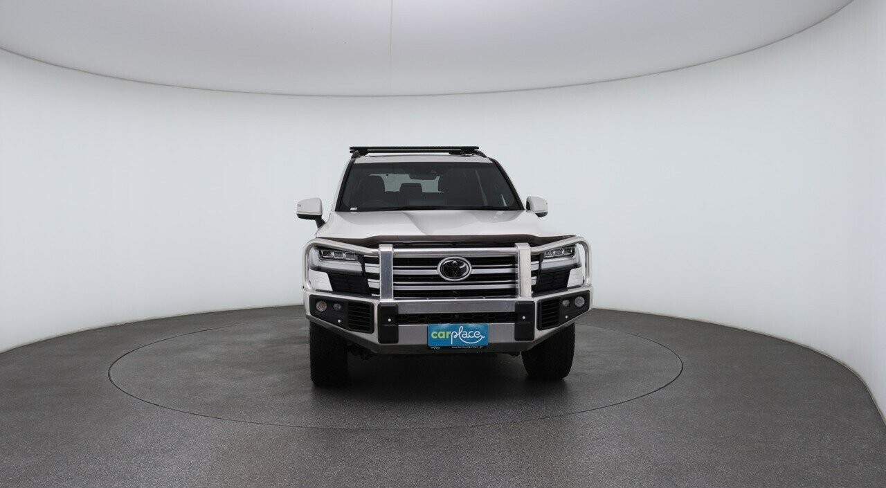 Toyota Landcruiser image 2