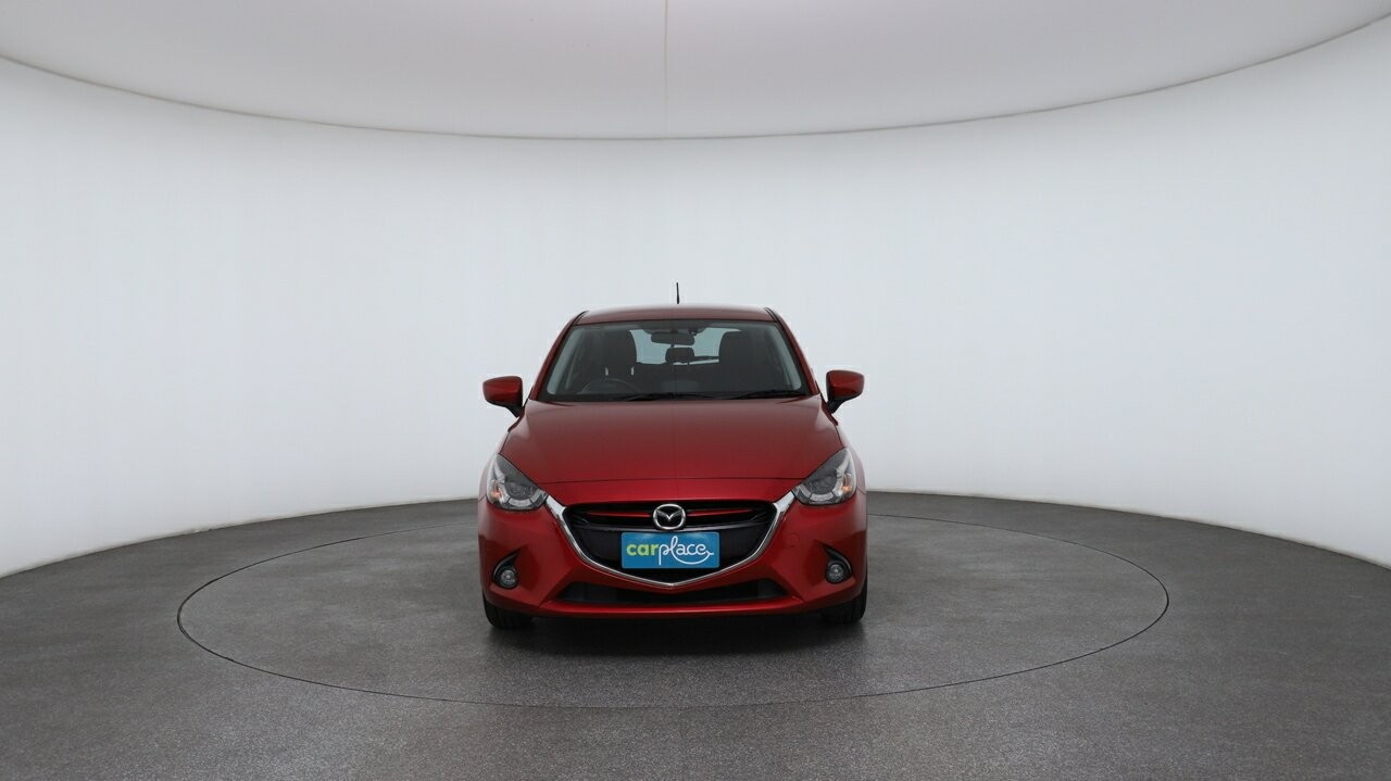 Mazda 2 image 2