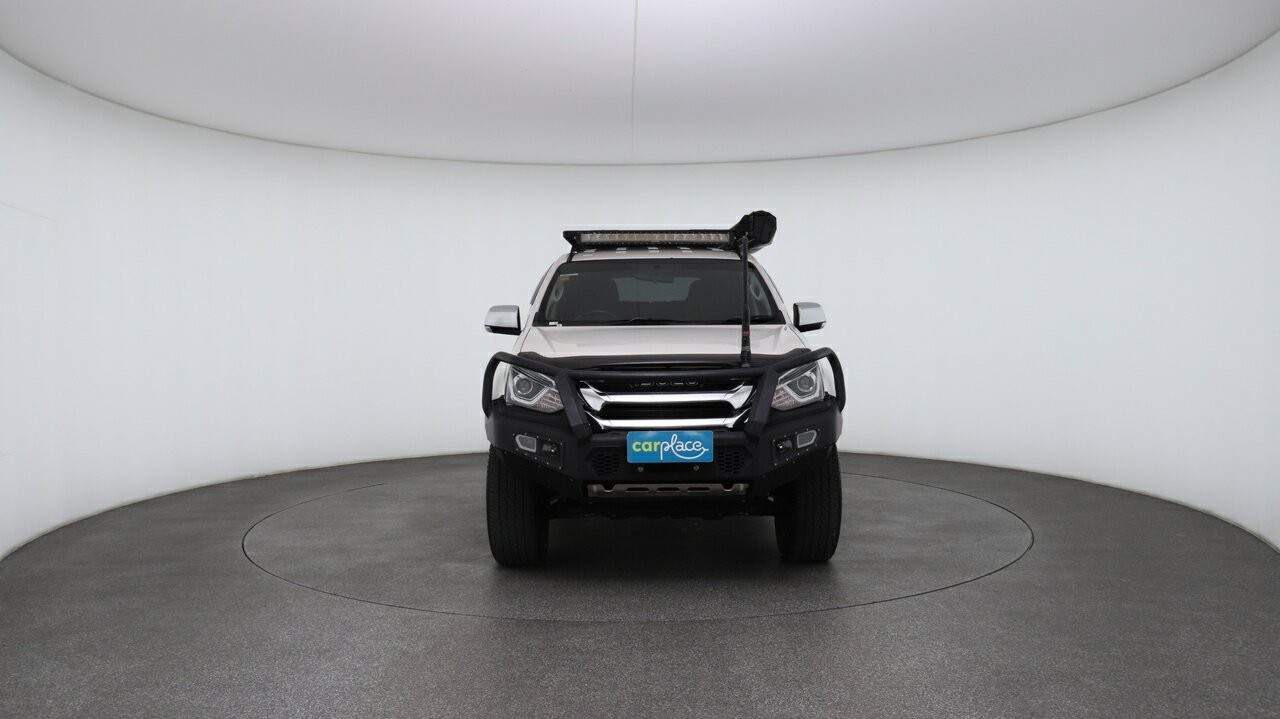 Isuzu Mu-x image 2