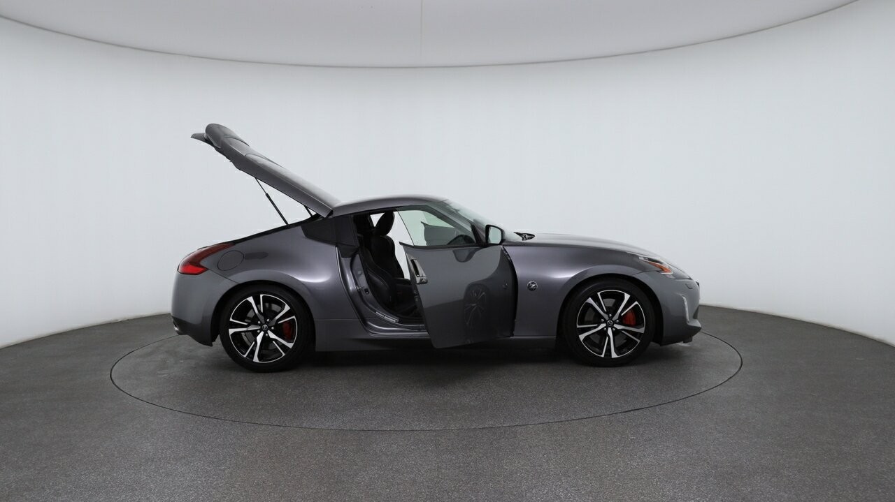 Nissan 370z image 4