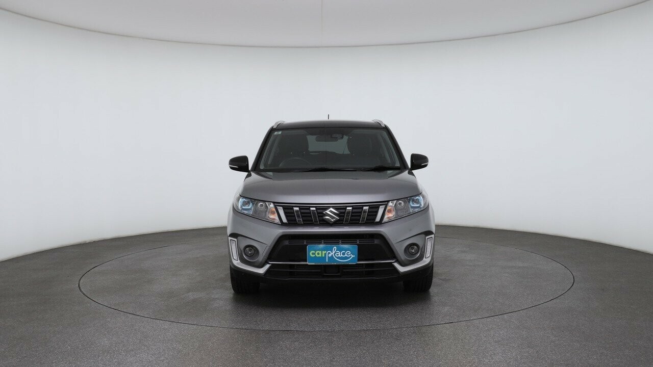 Suzuki Vitara image 2