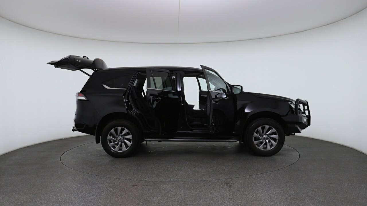Isuzu Mu-x image 4
