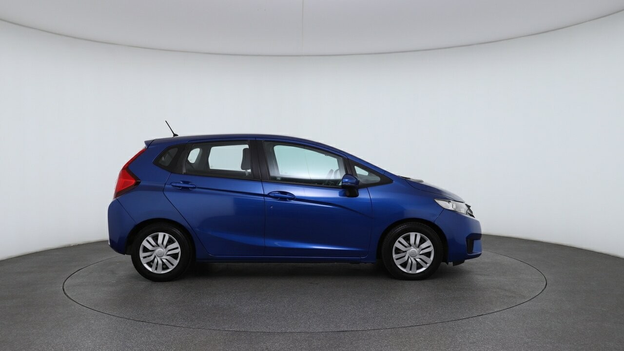 Honda Jazz image 3