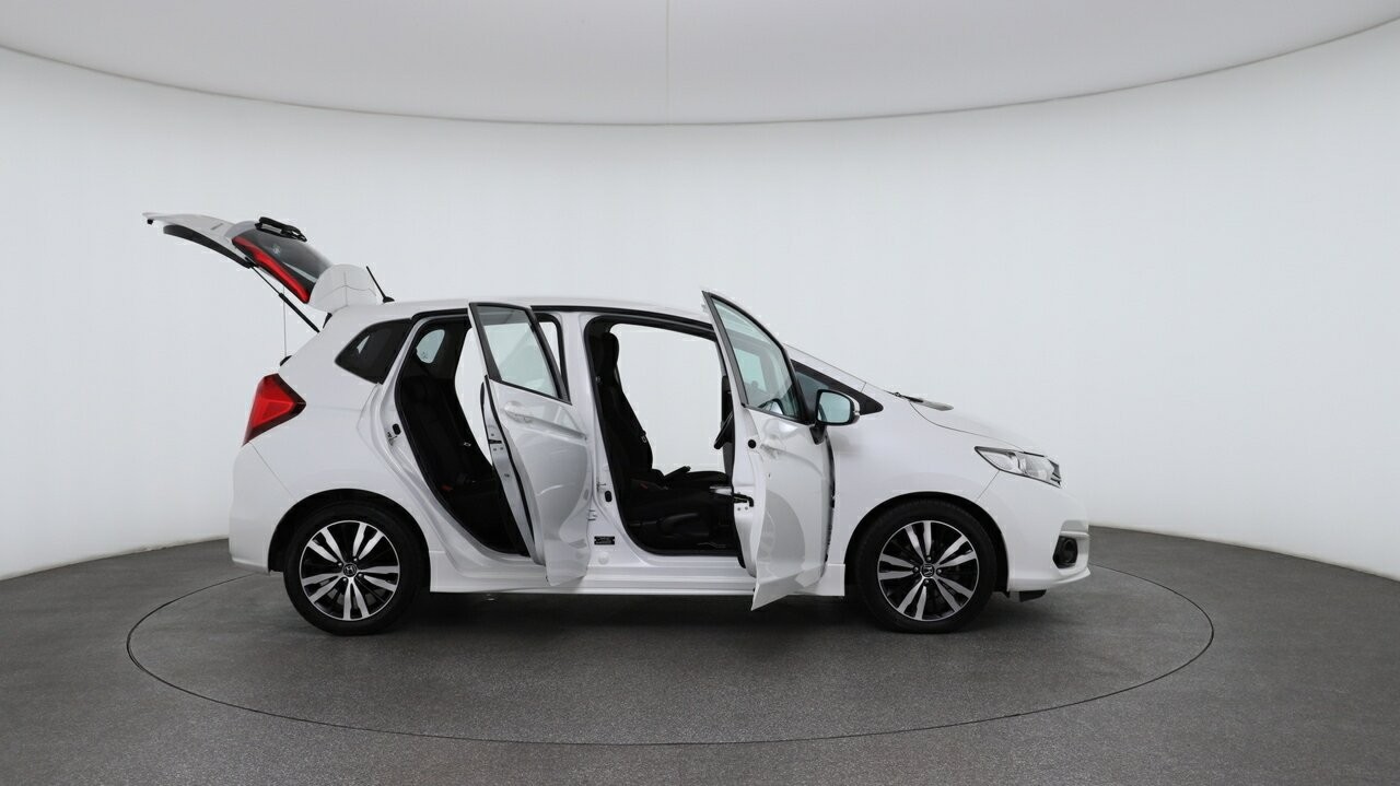 Honda Jazz image 4