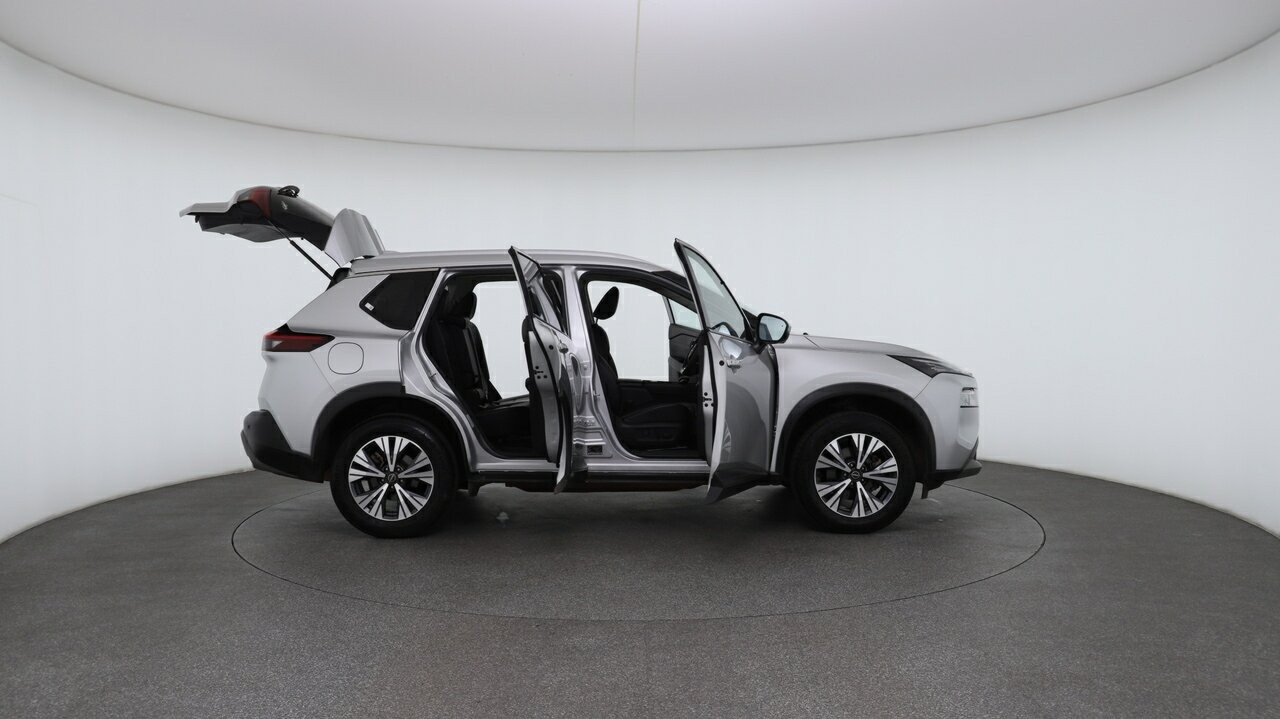 Nissan X-trail image 4