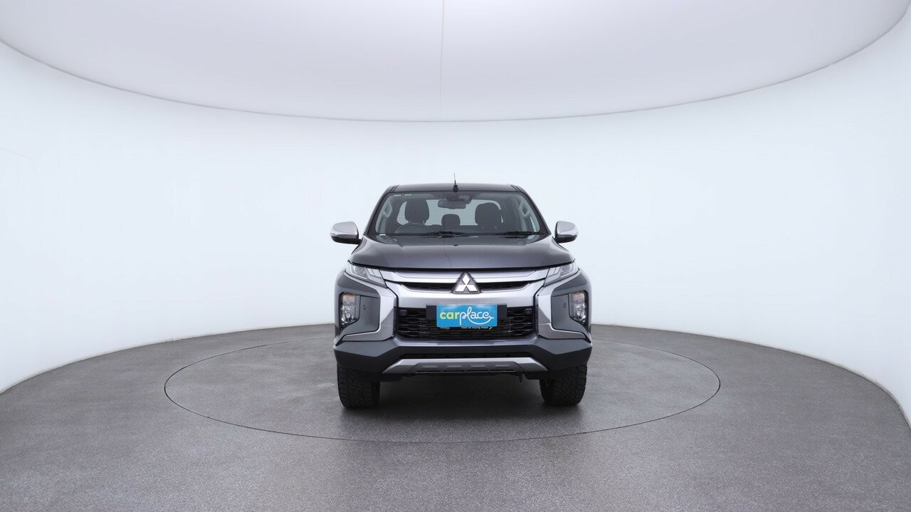 Mitsubishi Triton image 2