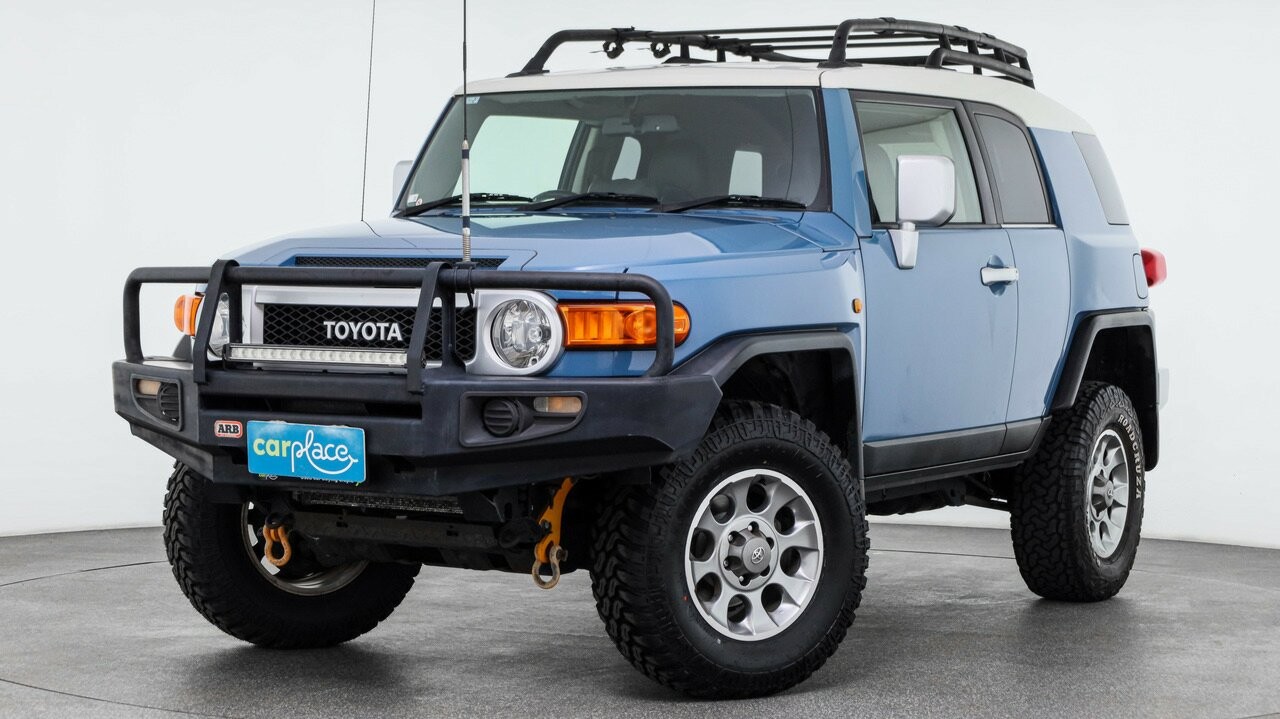 Toyota Fj Cruiser image 1
