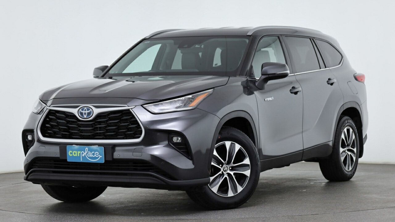 Toyota Kluger image 1