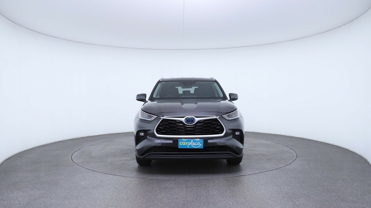 Toyota Kluger image 2