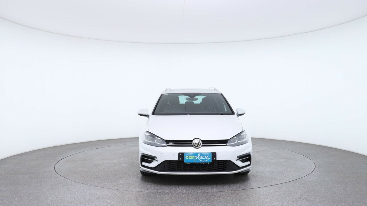 Volkswagen Golf image 2