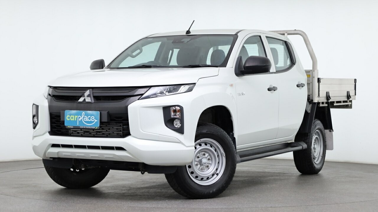 Mitsubishi Triton image 1