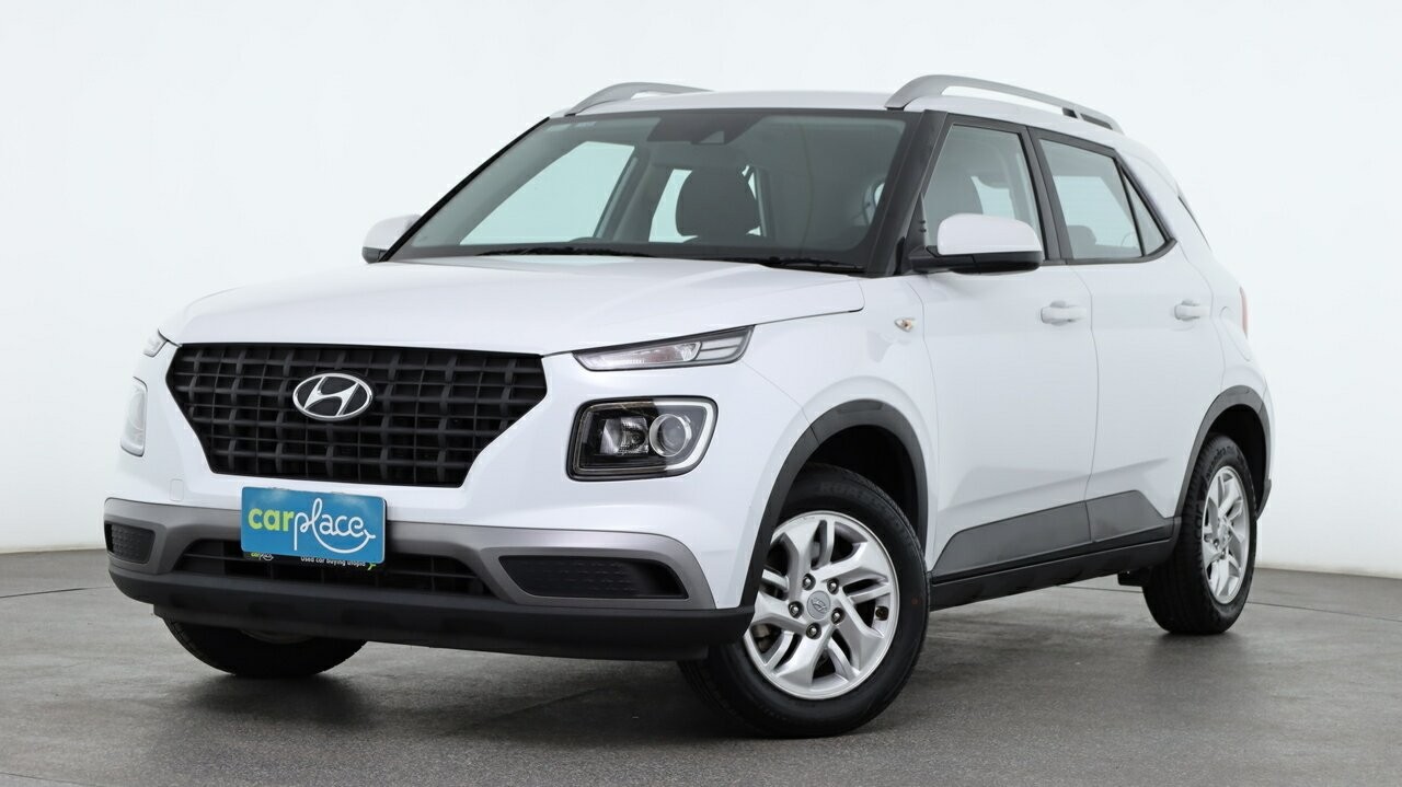 Hyundai Venue image 1