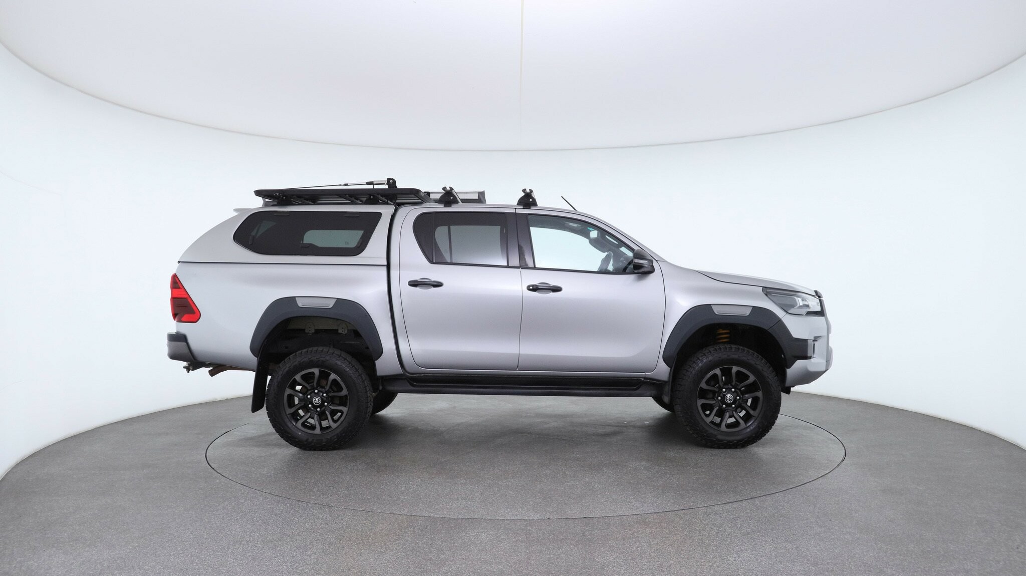 Toyota Hilux image 4