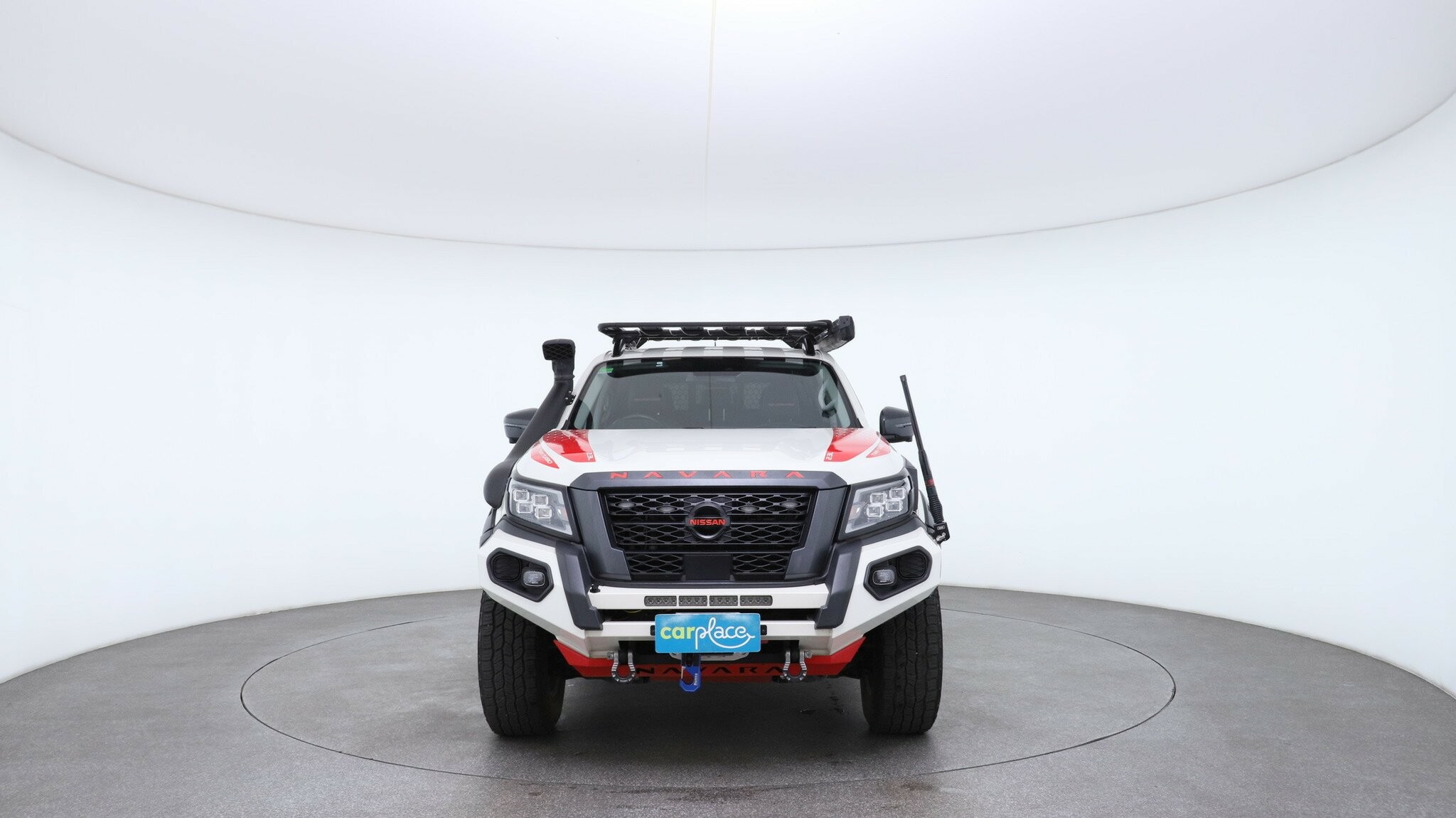 Nissan Navara image 2