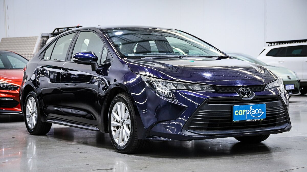 Toyota Corolla image 3