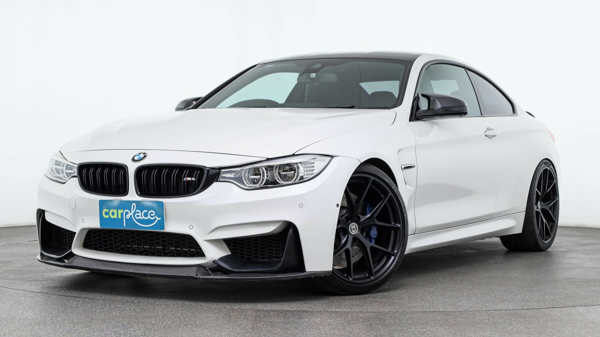 BMW M4 image 1